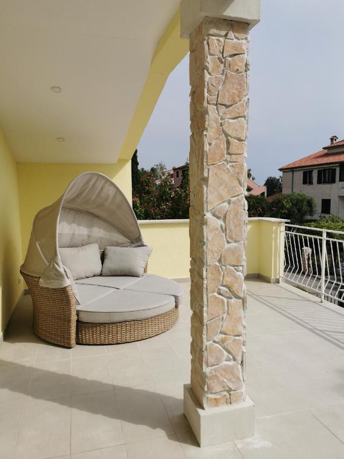 Five Bedroom House Near Sandy Beach Villa Major 메덜린 외부 사진